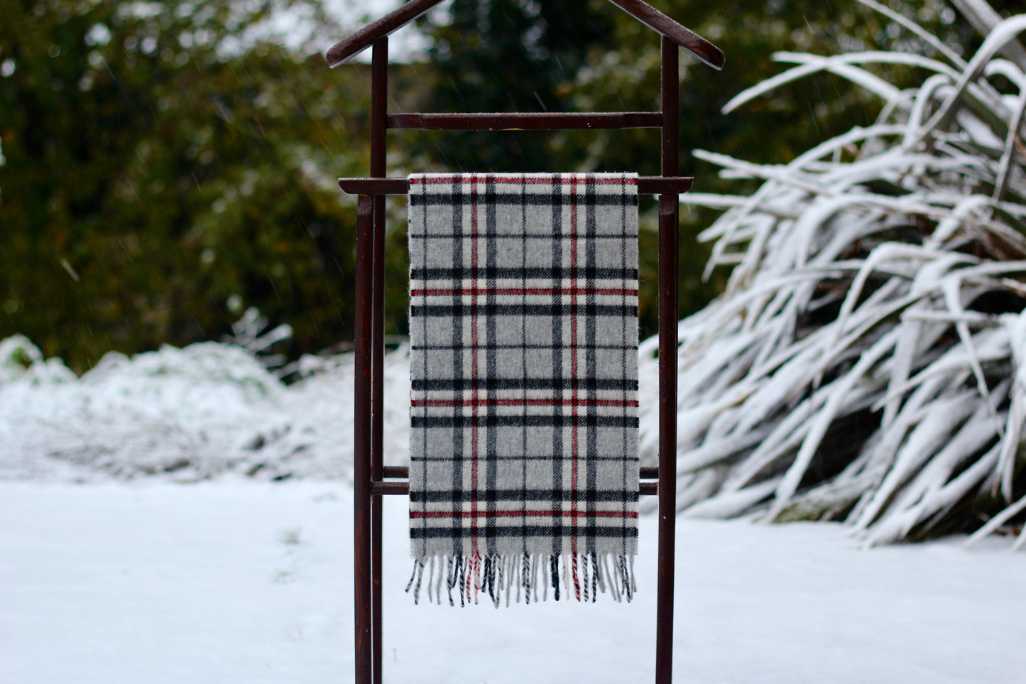 ÉCHARPE TARTAN GRIS CLAIR ET NOIR